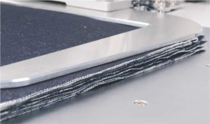 BRUCE BRC-T3020-F4-D — машина циклического шитья